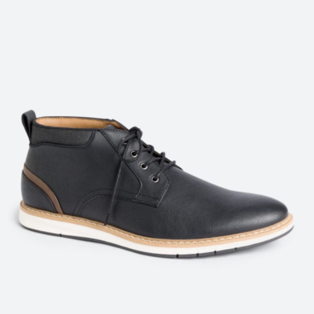 Mens black Chukka boots Size 11